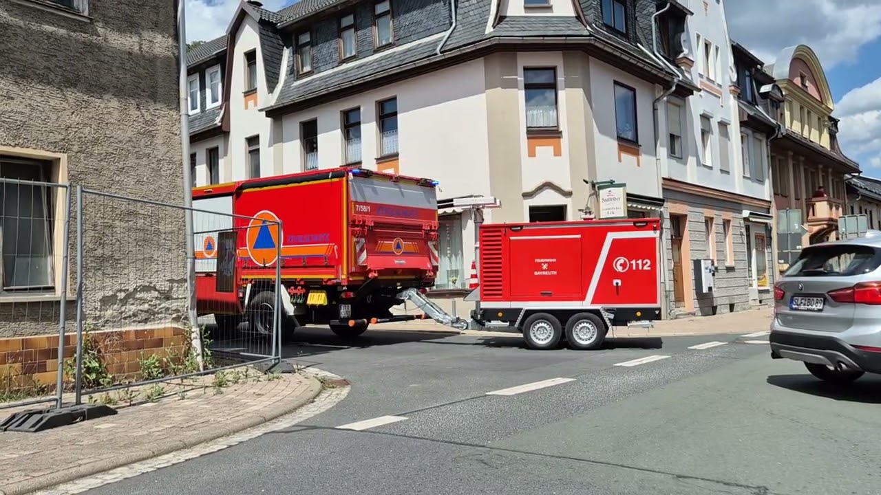 Feuerwehr auf dem Weg zum Waldbrand. Thüringen. Gräfenthal. 04.07.2025