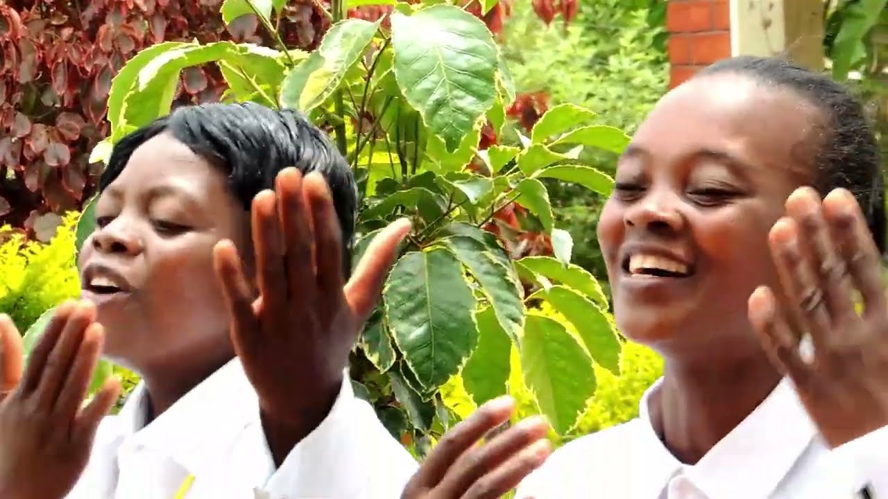 ST MARTIN CHOIR 1 (MKANDA PARISH) - MPULUMUTSI WATIBADWIRA