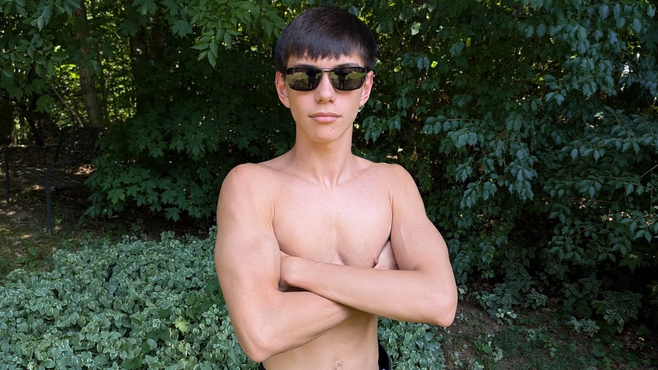 Teenager Passes The FBI Fitness Test!