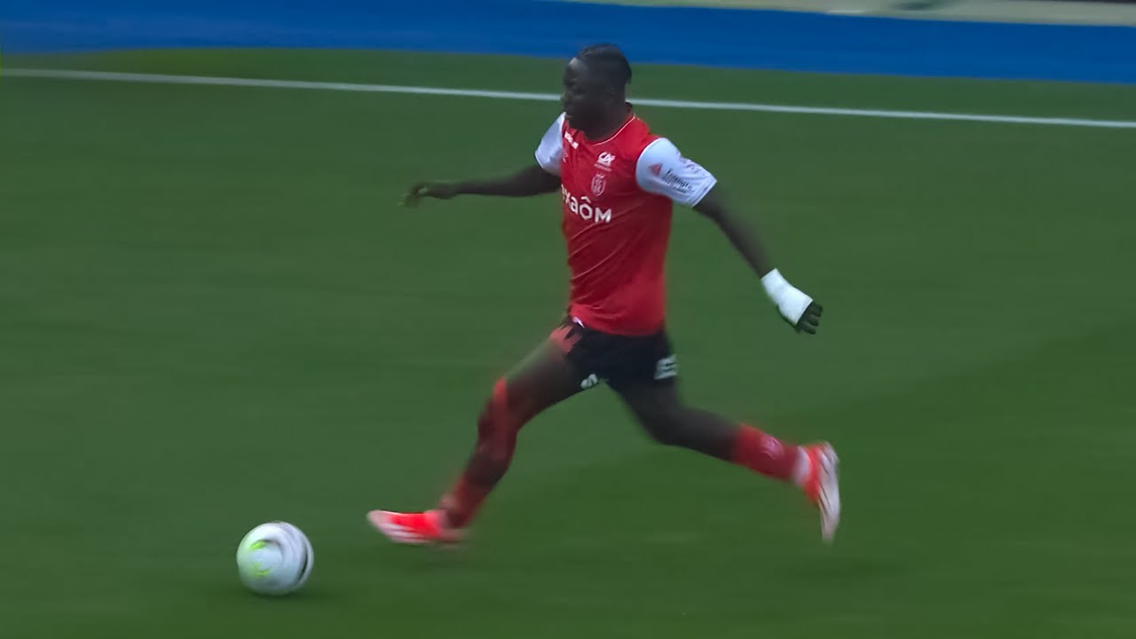 Oumar Diakité Versatile Striker - 2024