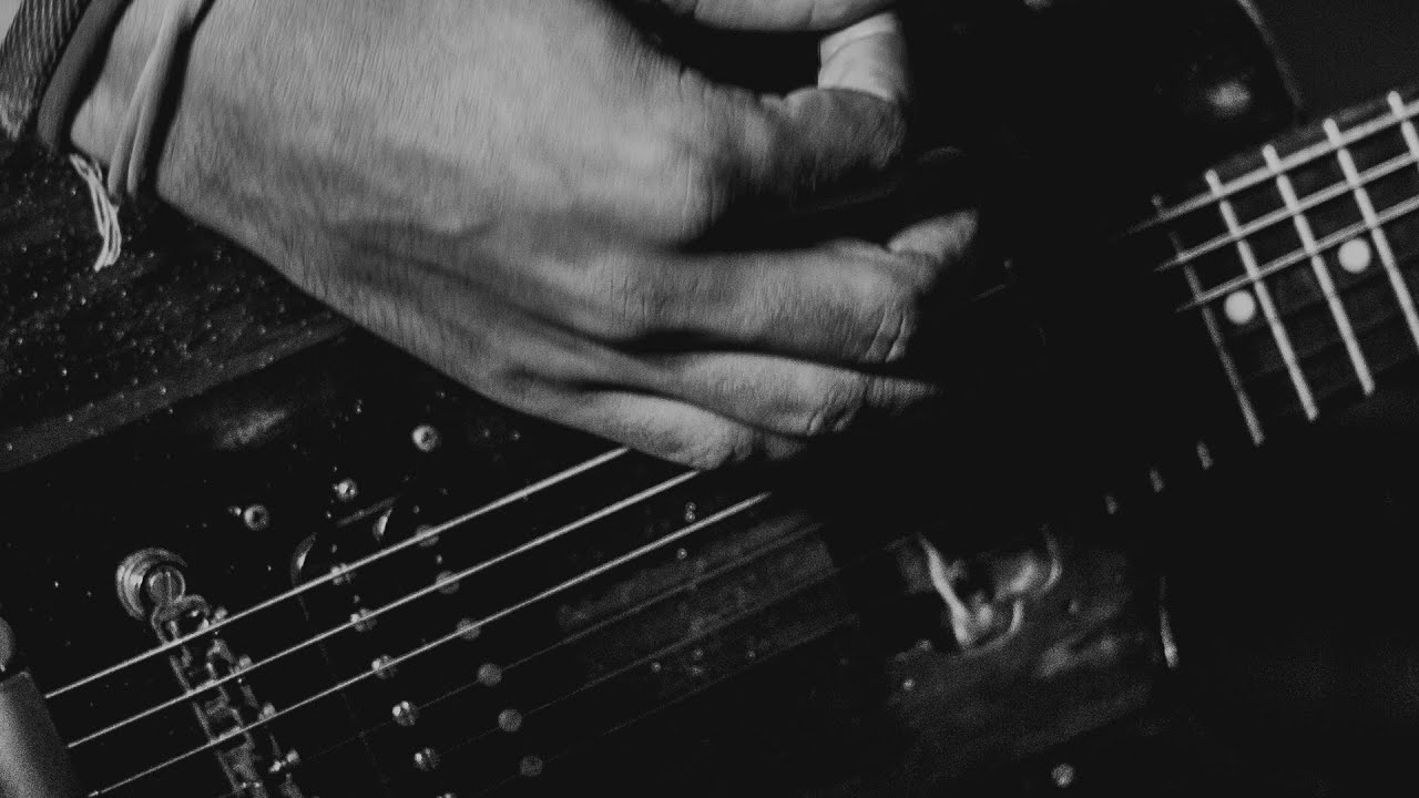 Upbeat Punk Rock Style Backing Track Guitar Jam B minor [Memories Hard To Forget]