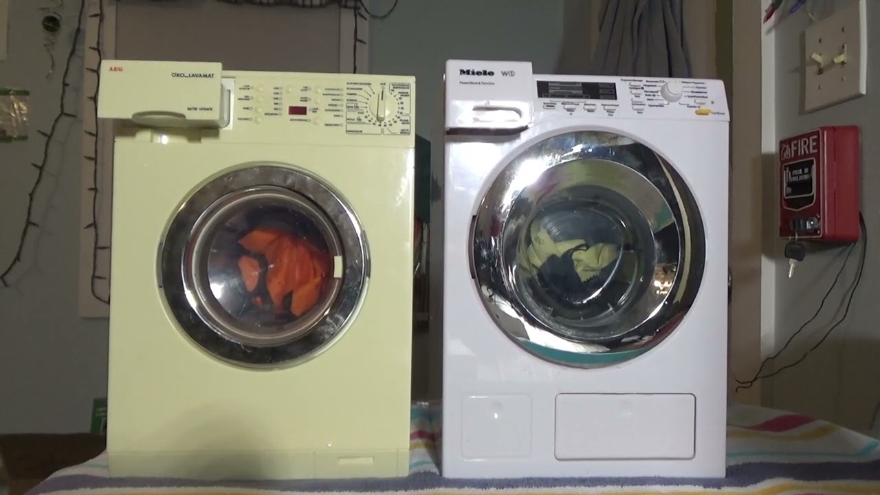 AEG OKO_LAVAMAT 86730 Update & Miele W1 Toy Washing Machines - Washday