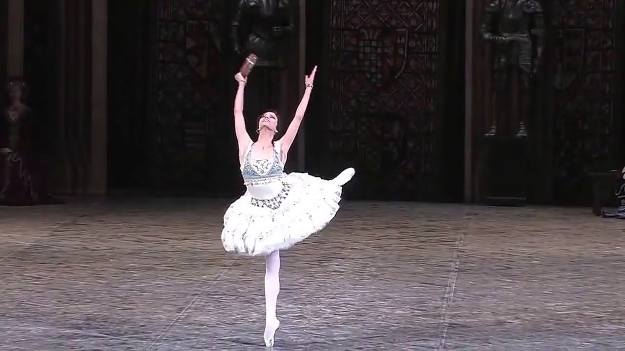 Nina Kaptsova -  Esmeralda