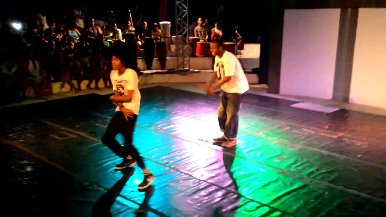 ENCONTRO DOS ARTISTAS- The Warriors Ft.J&uacute;lia River