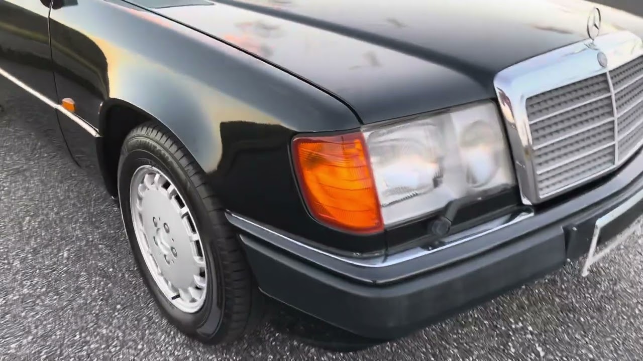 Euro 1992 Mercedes-Benz 300CE walk around
