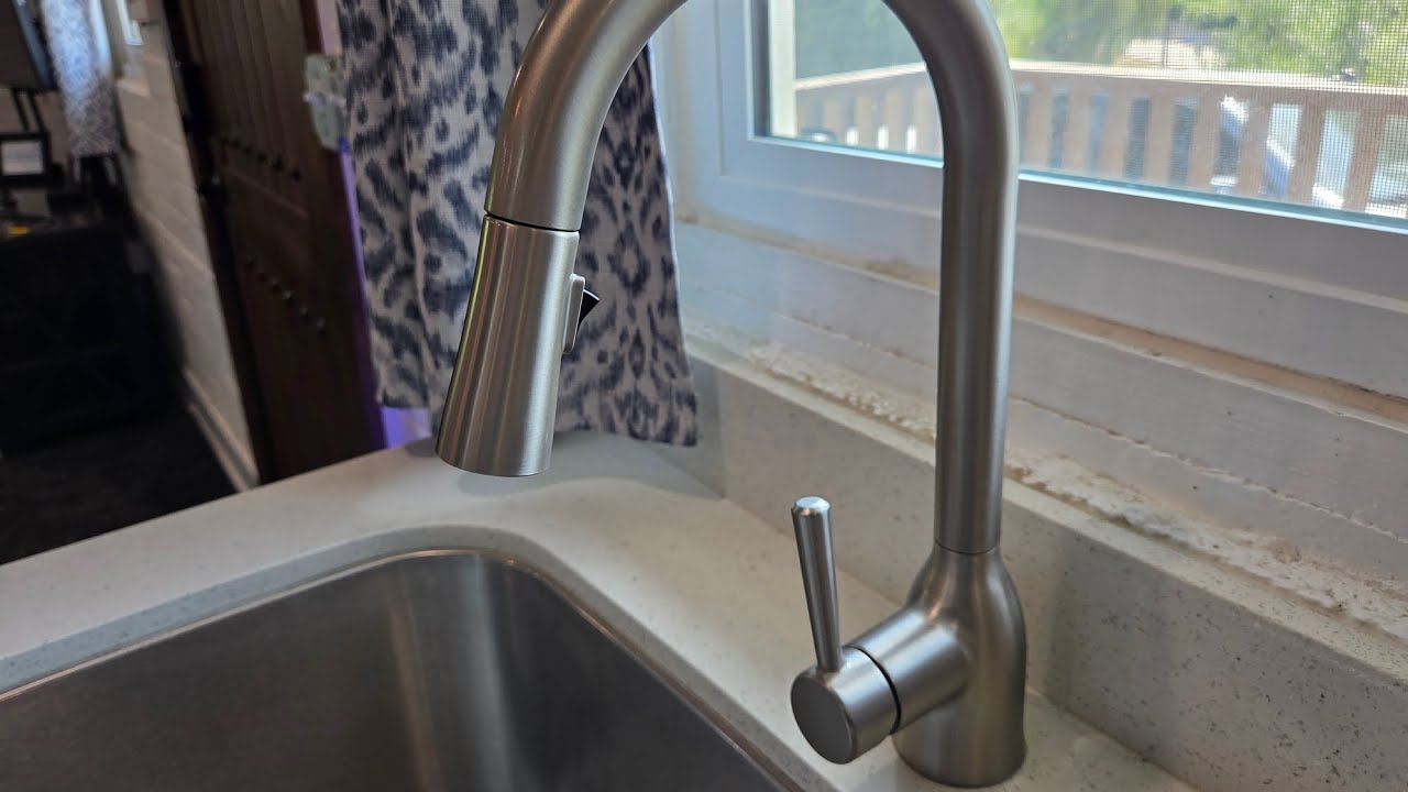 Moen Adler Spot Resist Stainless High Arc Pulldown Kitchen Faucet with Power Clean |QUICK OVERVIEW|