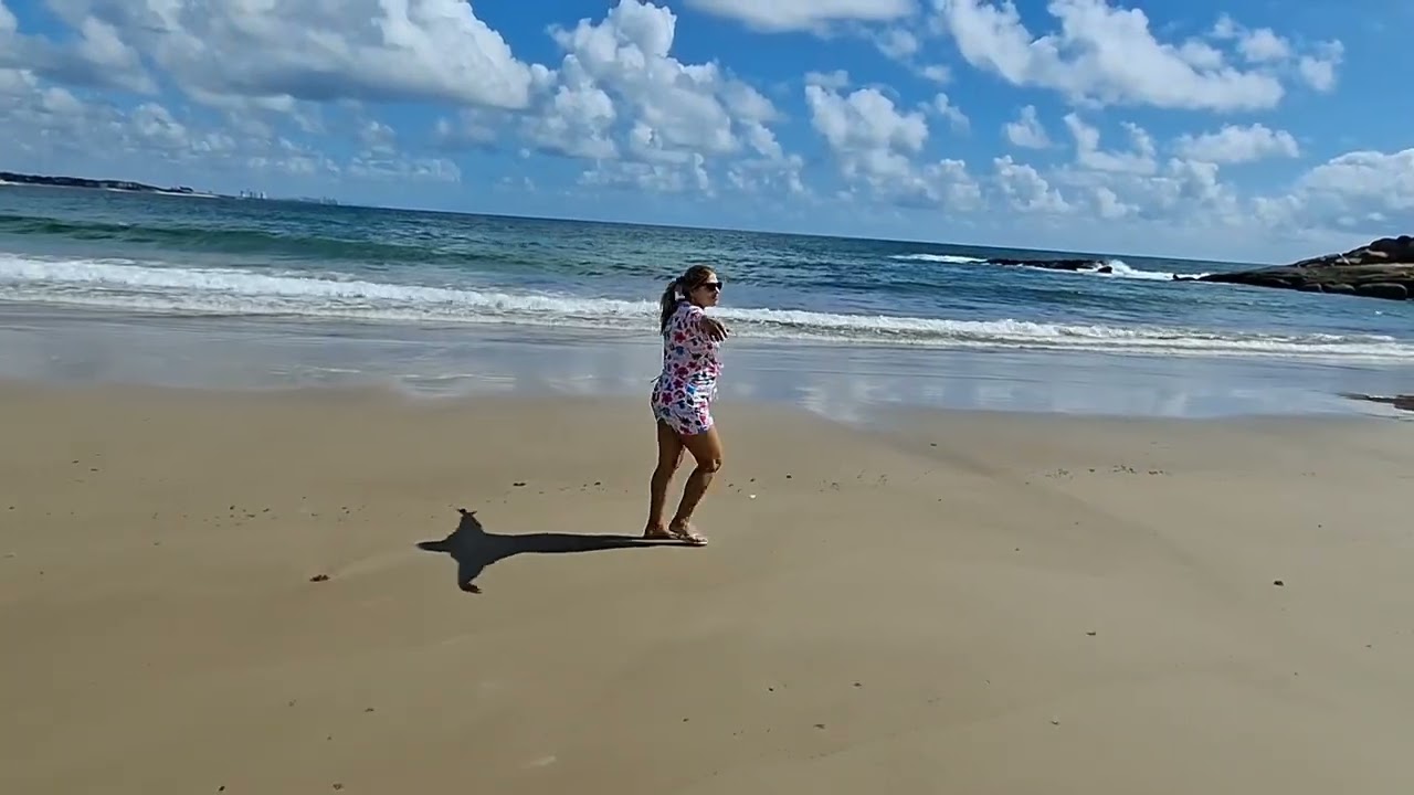 Hoje meu passeio 🏝🏞foi pelo litoral sul 🏝🏝🏖 Um dia lindo, na Praia de Gaibu. 