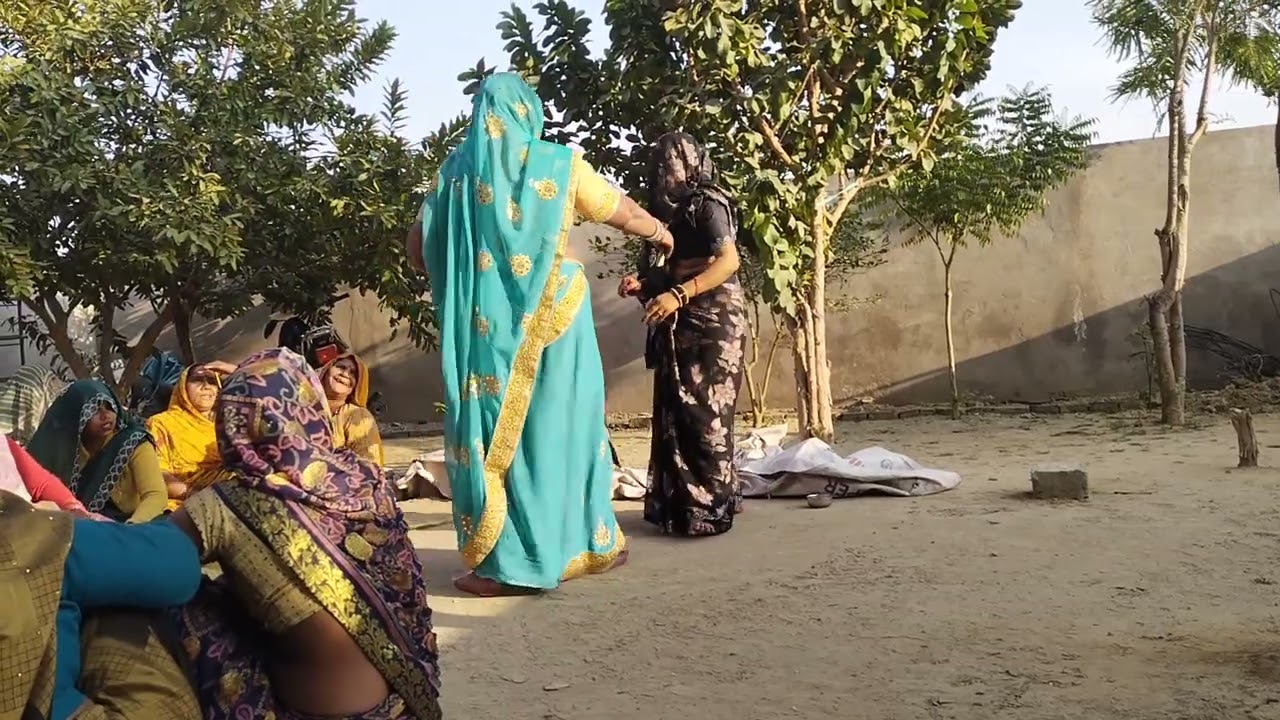 देहाती ढोलक वाला नाच गीत बच्चा बच्चा होने की खुशी में नाच गीत ll you tube bali didi ll