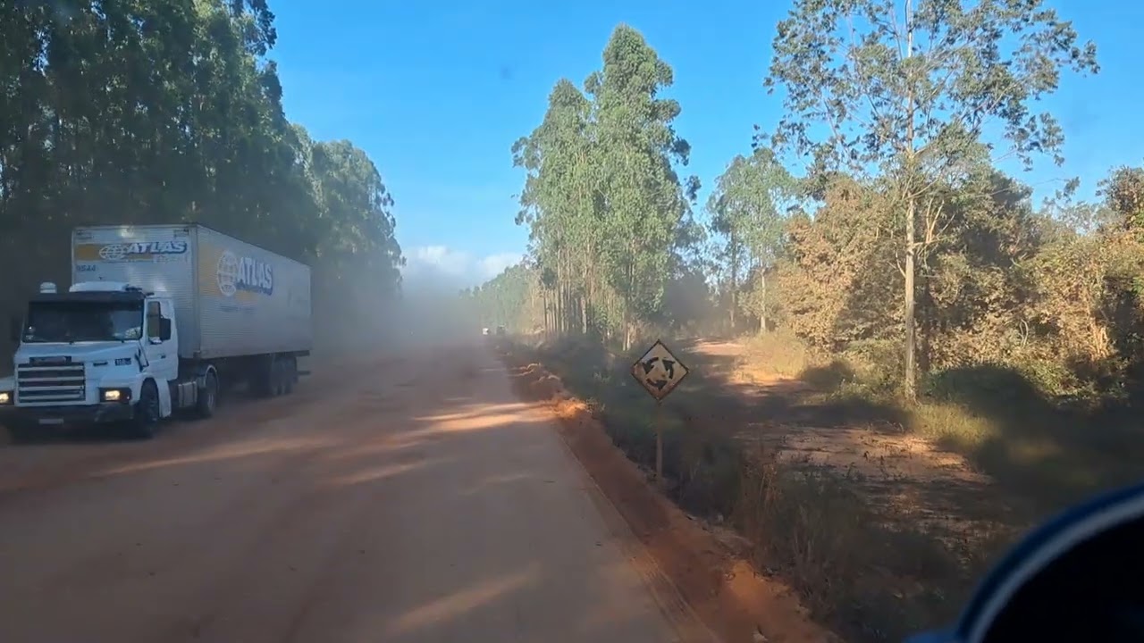 Subida de serra em estrada de chão. 10.10.25