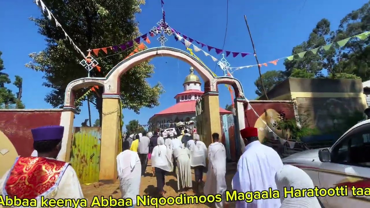 Sirna Simannaa Eebbiifamoo Abbaa keenya Abbaa Niqoodimoos Magaala Haratoo fi Shaanbuutti taasifame