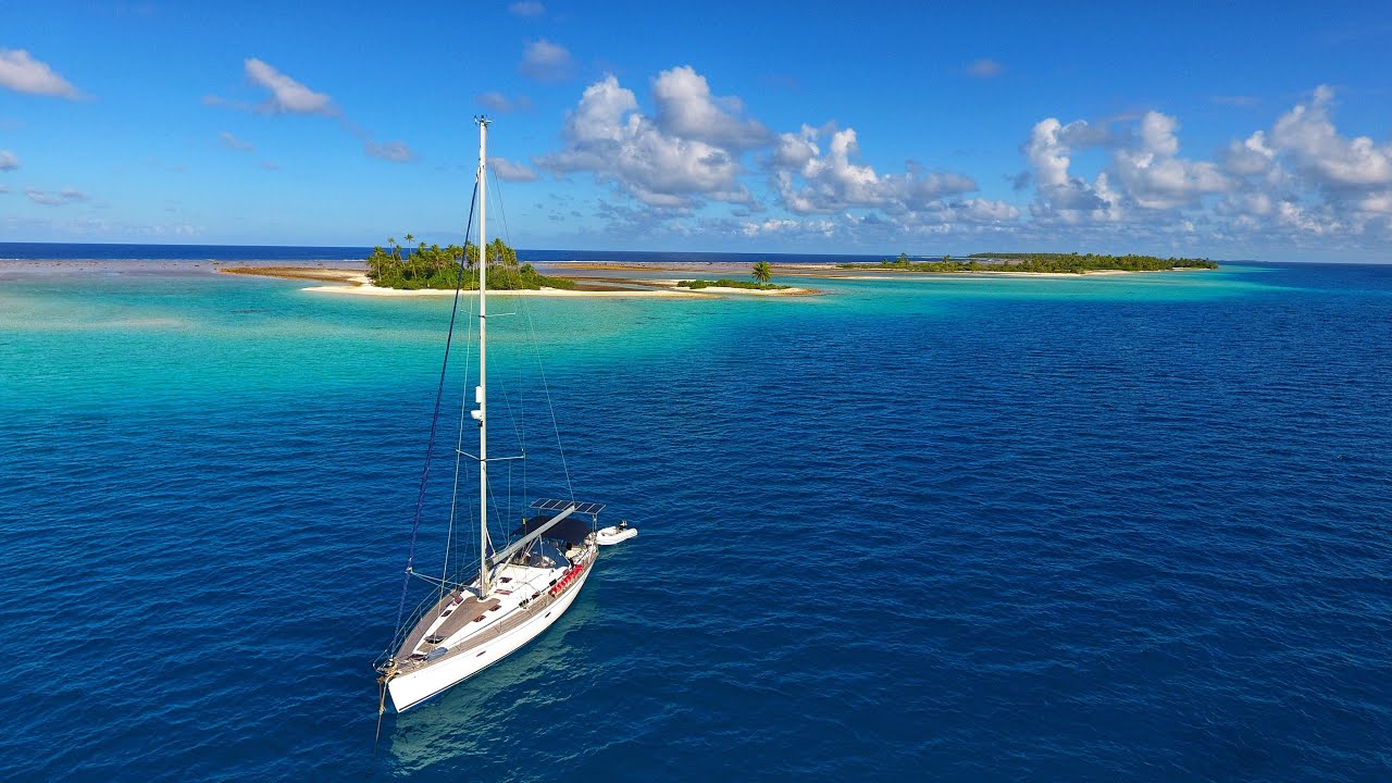 We make it to our first Atoll! Welcome to Raroia, Tuamotus - EP 135 Sailing Seatramp
