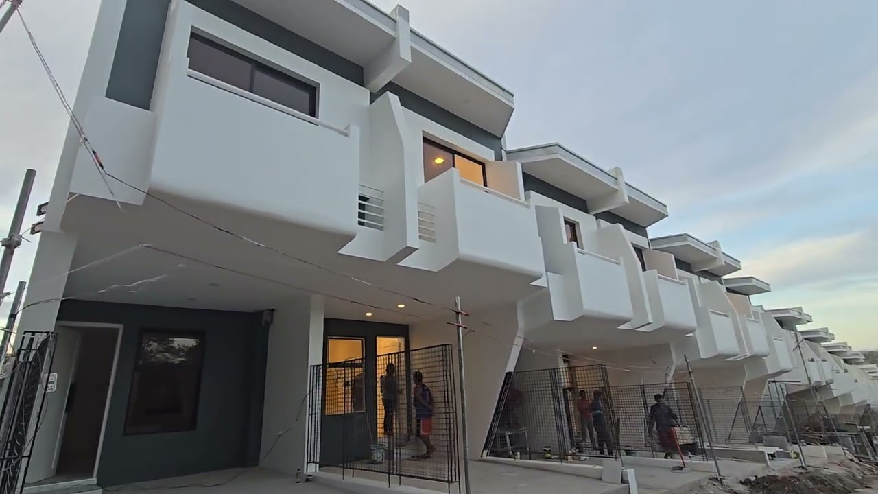 BIANCA TOWNHOUSE at St. Monique Valais Thru Pag-Ibig Financing! One PROMO Unit Available. Reopen🙏💙🍀