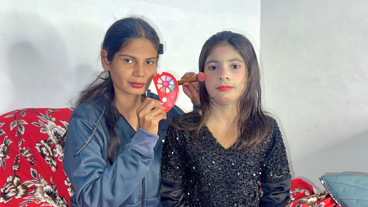 ASMR Friend Makeup 💄 