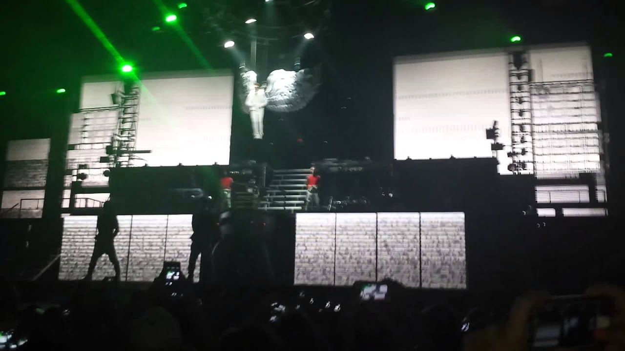 Justin Bieber Opening to Believe Tour 2013 Hartford