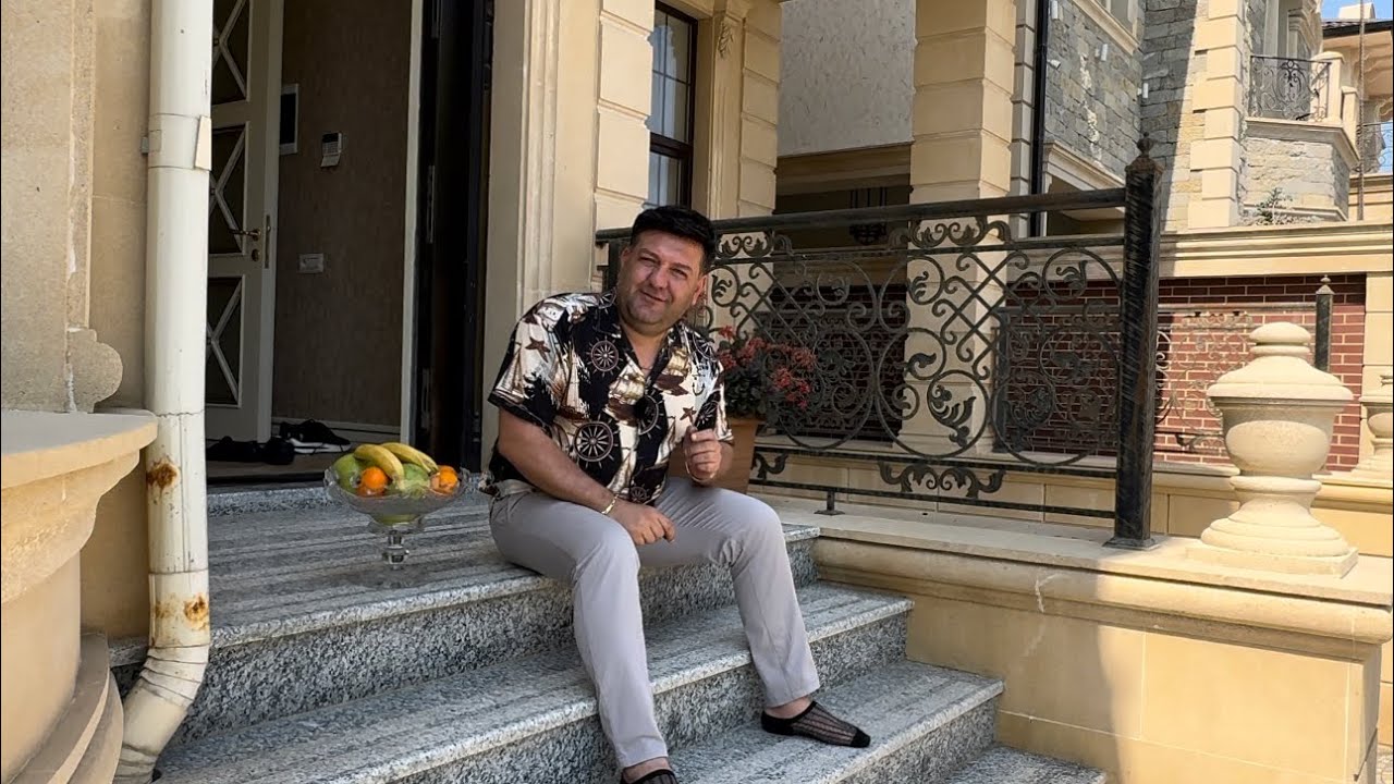 Belə villanı hech satarlar 😔 Qiymət 1 050 000 azn  Badamdar 1 Tural əfəndi Tel 0552008382