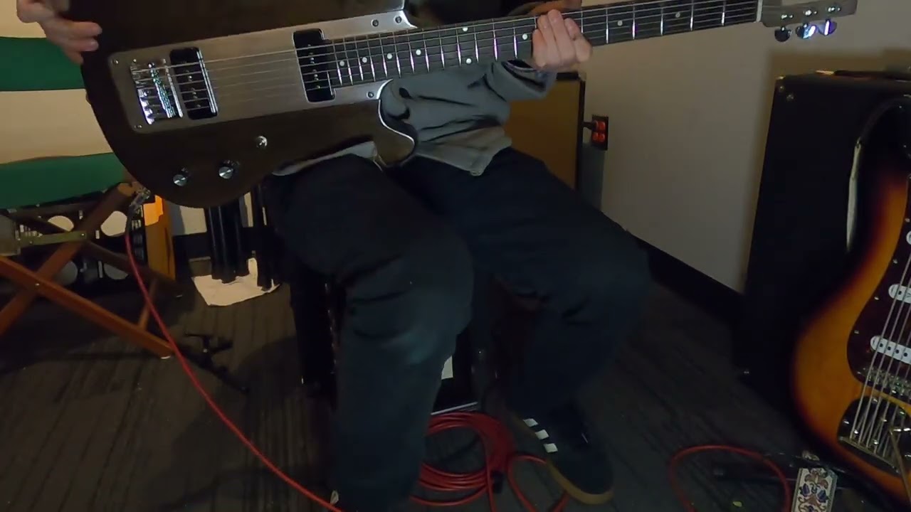 E 35 -Century Guitars #40 Demo
