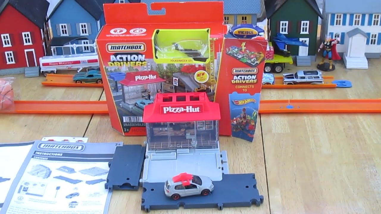 Pizza Hut Matchbox Action Drivers 2022 MBX Diorama Restaurant VW Volkswagen GTI Toy Unboxing Review
