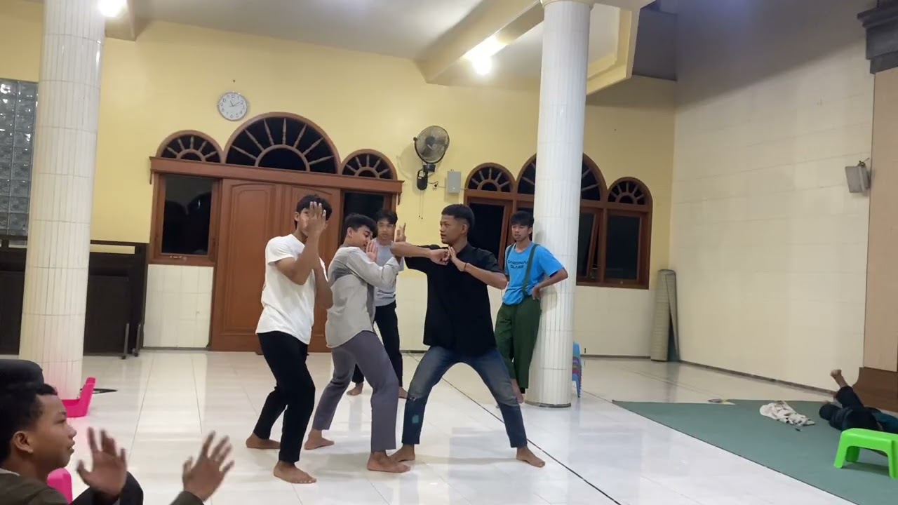 Drama pertarungan preman dan ustad - kreasi persinas asad - seru gokil abis