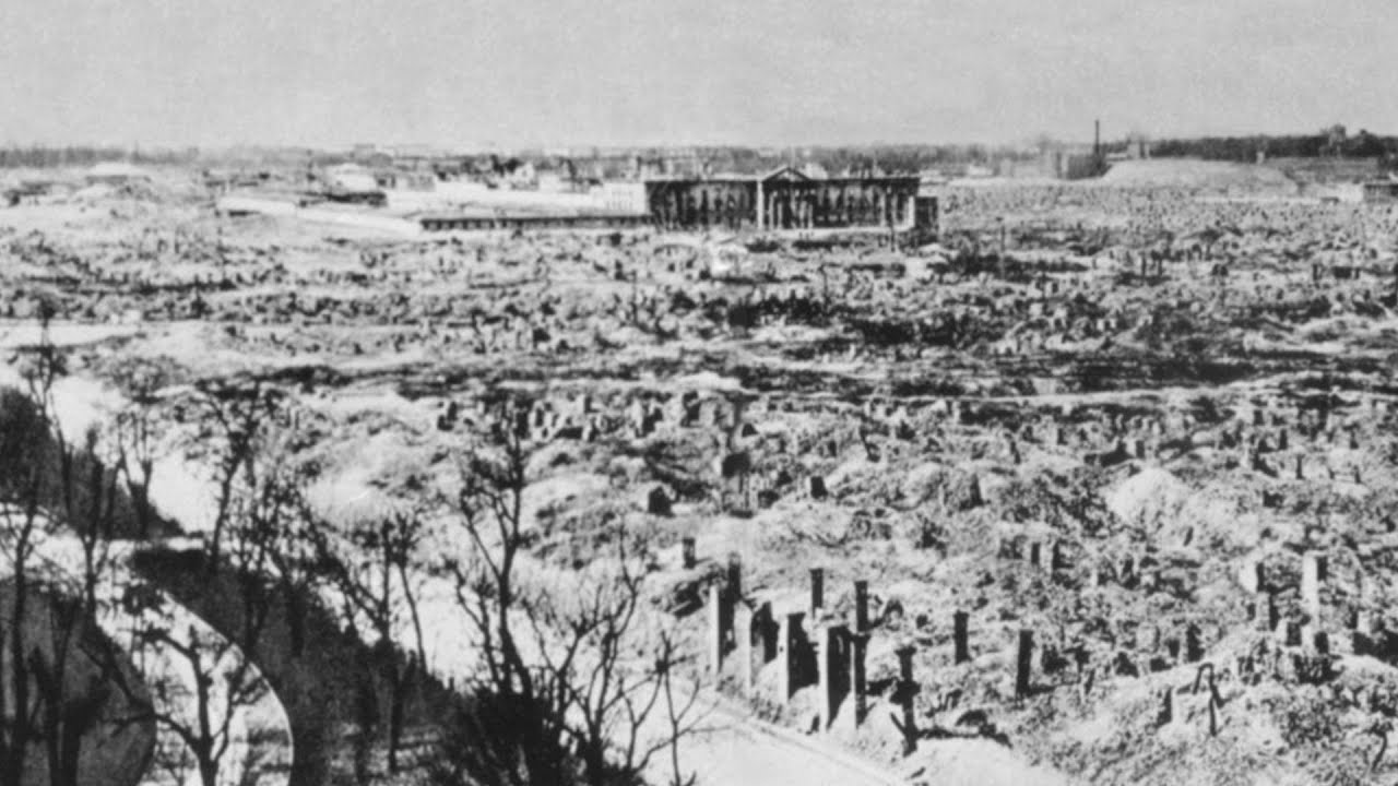 Zburzenie Warszawy to było za mało. Szalony plan Hitlera co do stolicy Polski