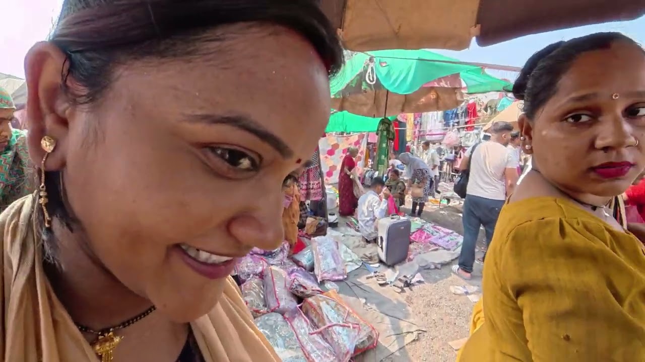 Gayathri market, Surat ￼ Gujarat #miniblog #creativecontentcreator #vlog #shortvideo 