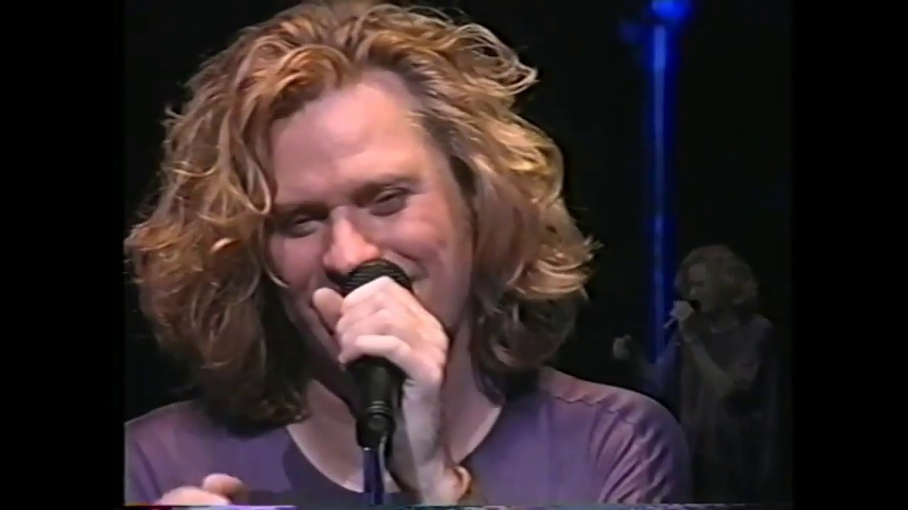 Me and Mrs Jones - Daryl Hall Live in Tokyo 1994 - @rocknsoul72