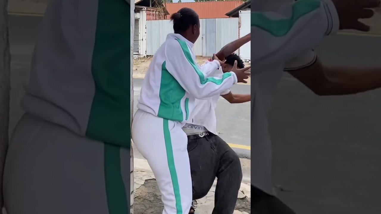 😂 AIBIWA SIM MCHANA KWEUPEE #funny #comedy #clips #vairalvideo #bollywood #indonesia #india