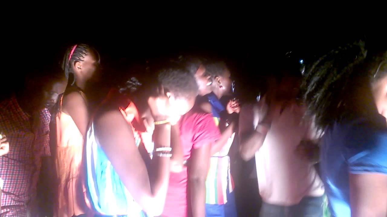 Black G performing (Muse Vivant summer 2014)