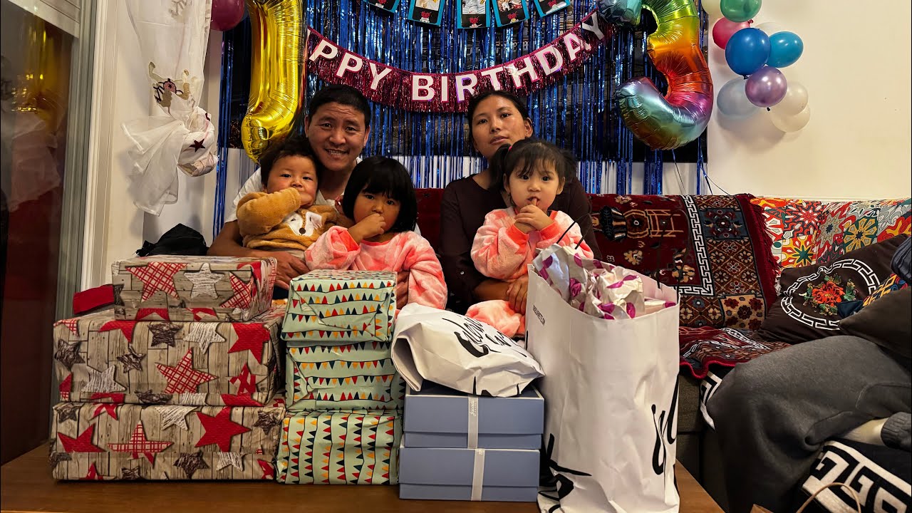 Unboxing birthday 🎁 gifts 🎁 #tibetanvlogger #cutebaby 