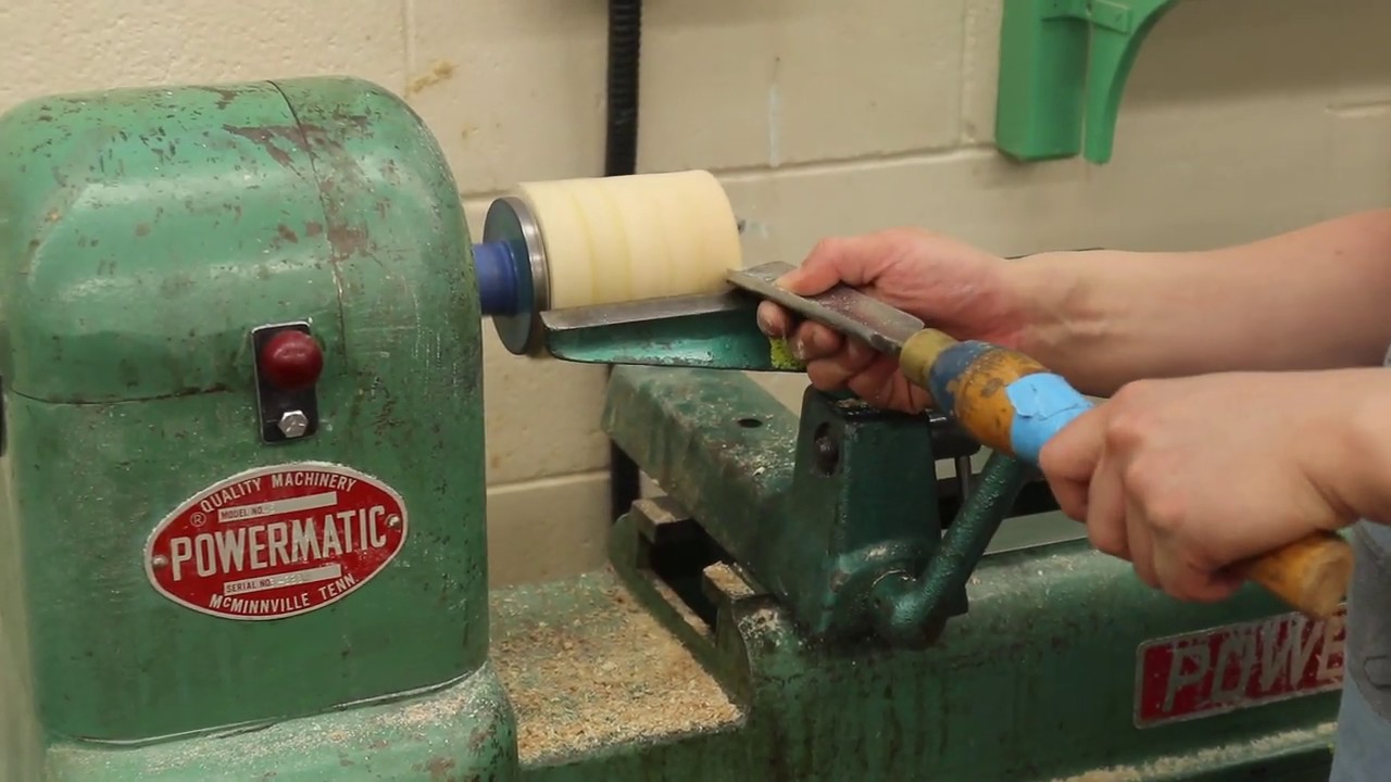 Preparing the Lathe for Face Plate Turning