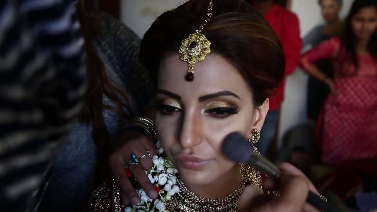 NAVINA BOLE