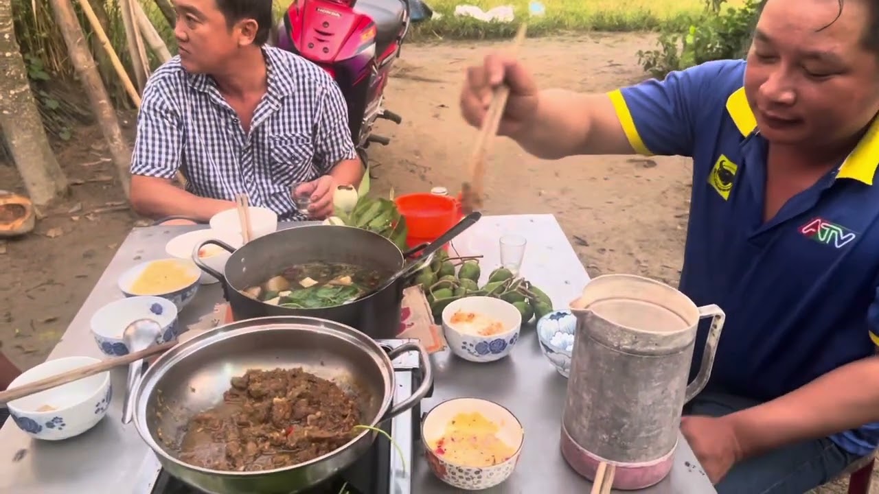 Chiều mát mẻ ghé thăm người bạn.mua lẩu dê & hột vịt lộn sương sương cùng ae.mời cả nhà ❤️