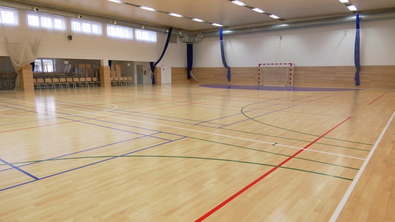 Kunovice slavnostně otevřely nově zrekonstruovanou sportovn&iacute; halu