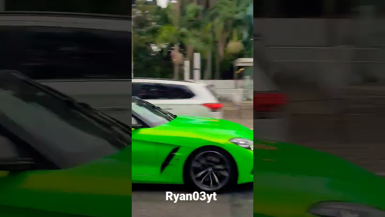 BMW Z4 2022 verde