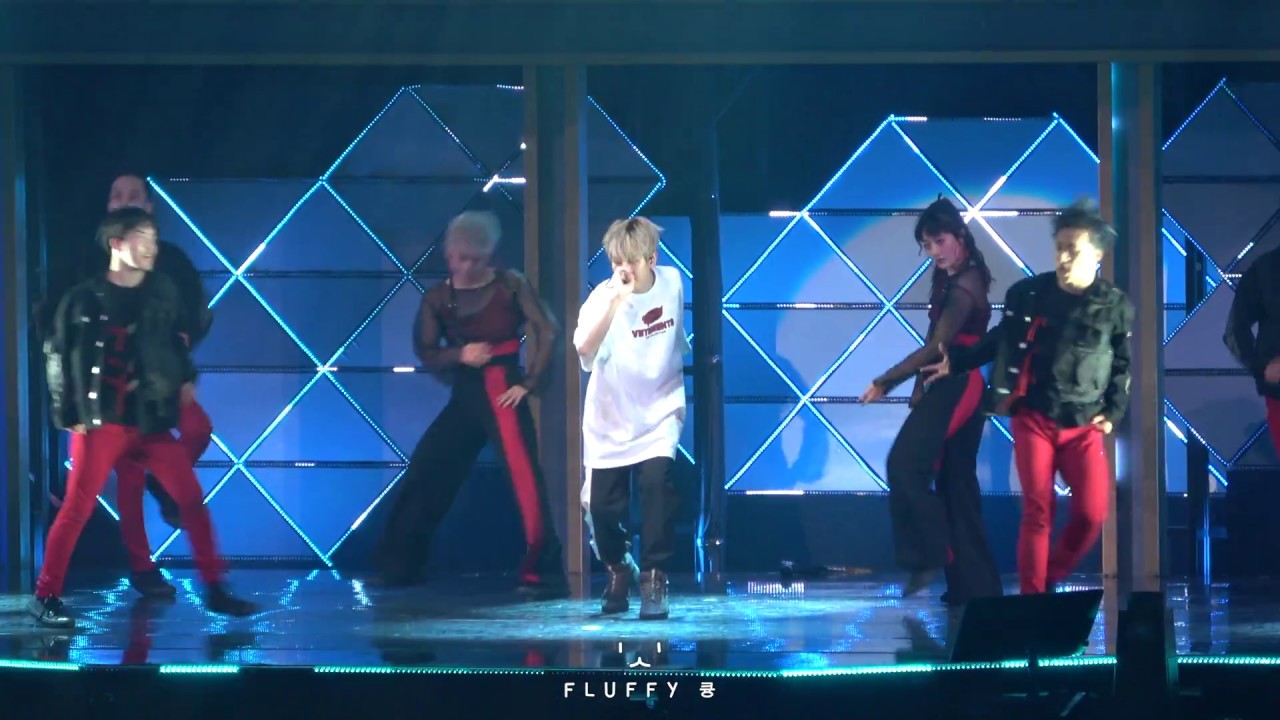 [4K] 180608 엑소 첸백시 EXO-CBX Magical Circus in Osaka - Ringa Ringa Ring - Baekhyun 백현 직캠