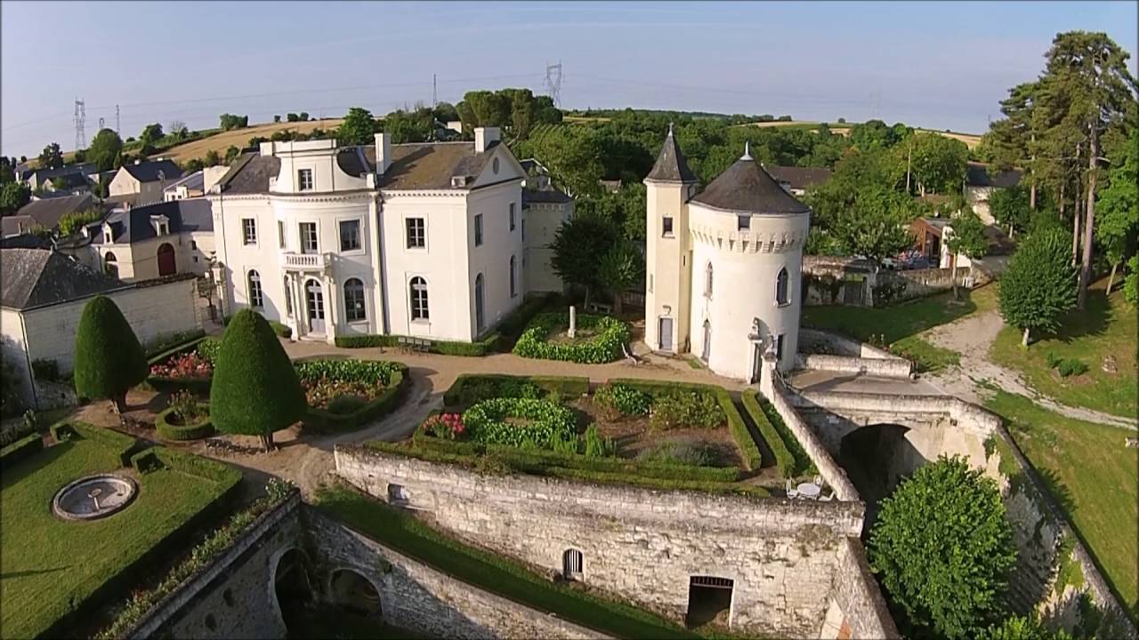 Le Ch&acirc;teau de M&ocirc;h et ses Suites, Vall&eacute;e de la Loire, Candes-Saint-Martin (37500)