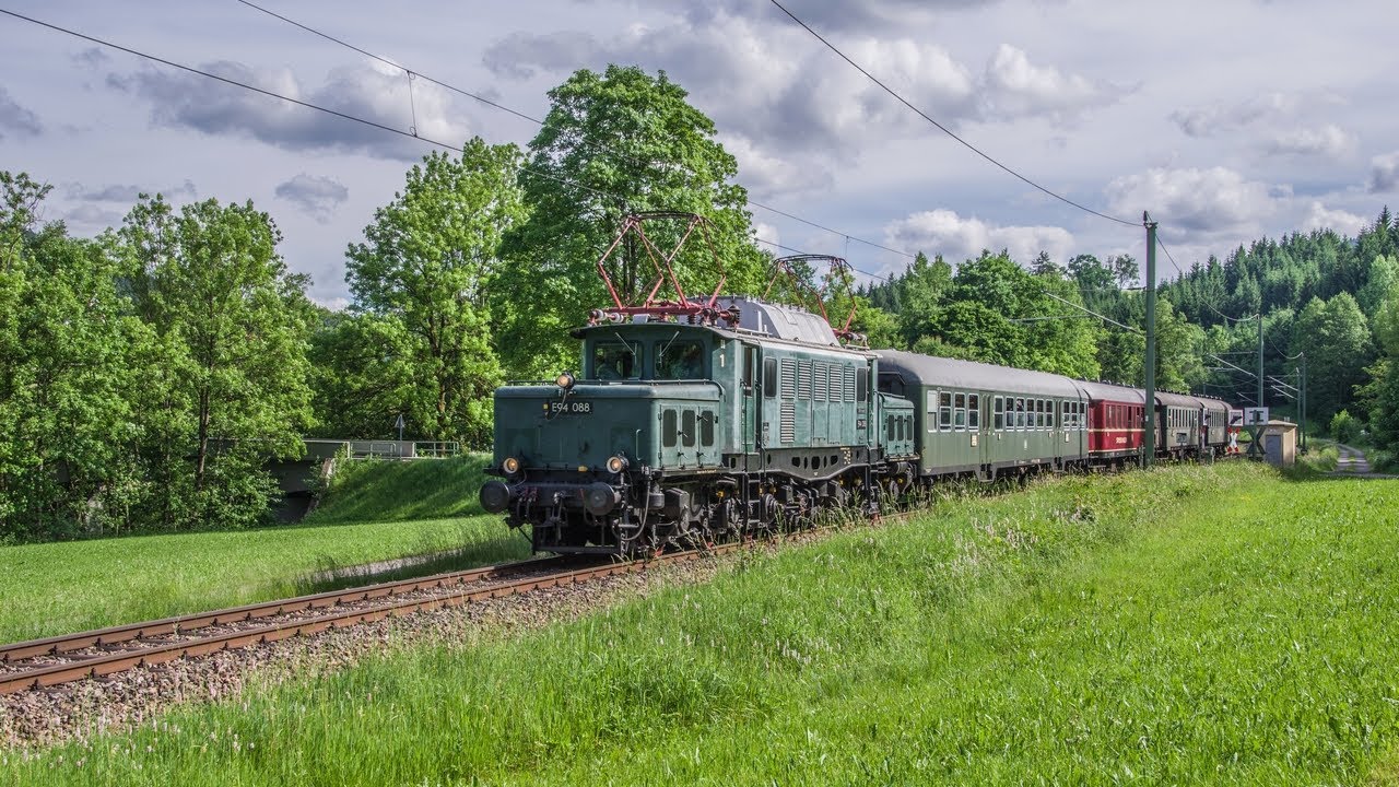 Das Deutsche Krokodil auf der Murgtalbahn