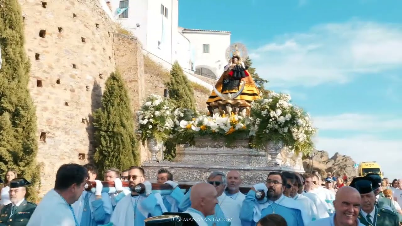 Bajada de la Virgen de la Montaña con motivo de su centenario de Coronación 1/2