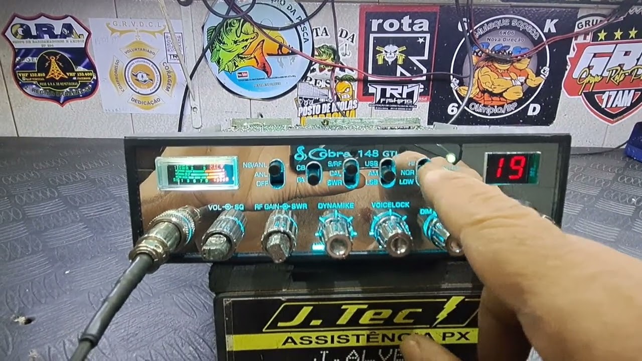 Cobra 🐍  Diretamente do oceano  corroido pelas maresias 
