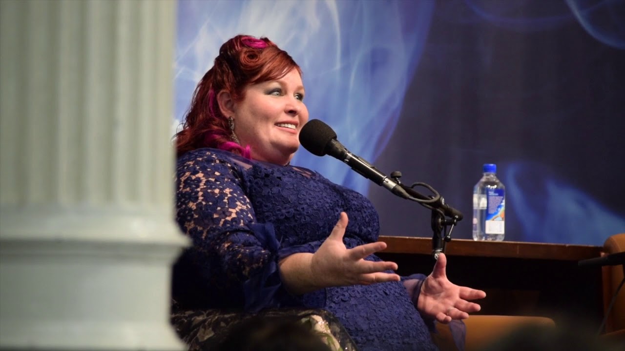 Cassandra Clare on Writing Advice & Queen of Air and Darkness