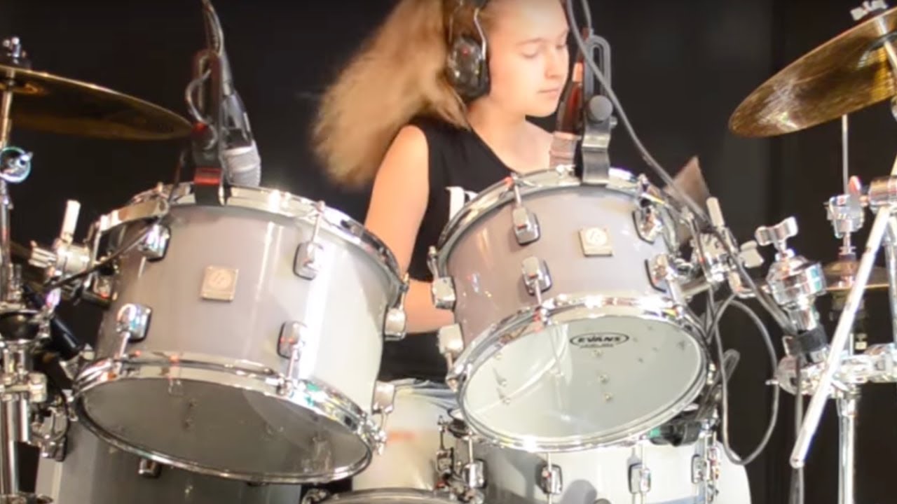 Carry On Wayward Son (Kansas); drum cover by Sina