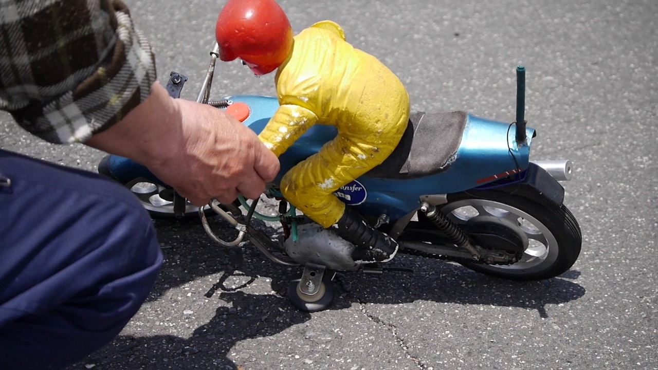 ラジコンバイクのフジ　トキ18エンジン(40年以上前のキット)