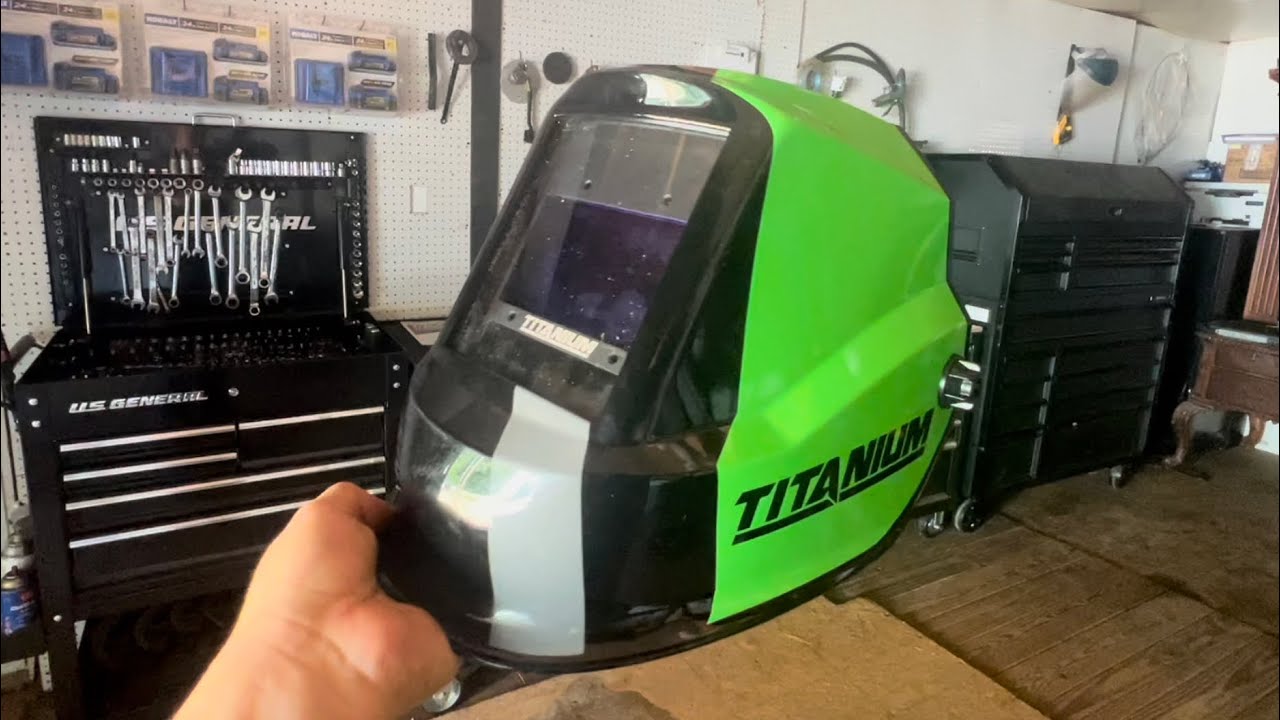How to Set Up and Use the TITANIUM 9.3 sq. in. Auto-Darkening Welding Helmet