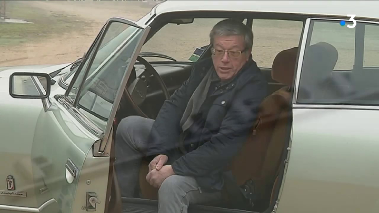 Au volant de  la 504 4 cylindres injection