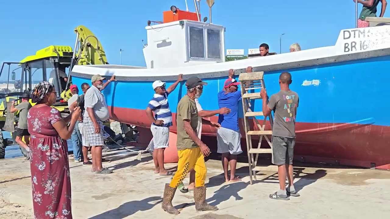 Struisbaai Boat Launch 6 Dec 2025