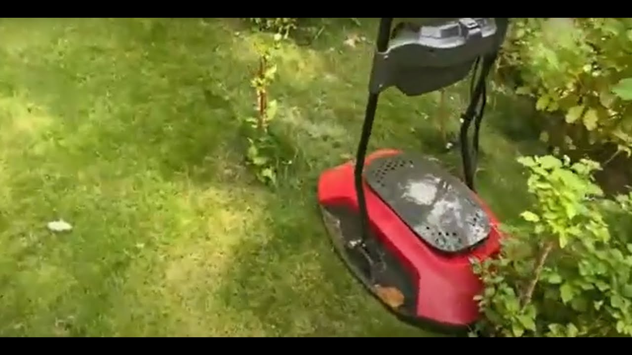 Mowing around ponds with a Mountfield mowers's Typhoon 30