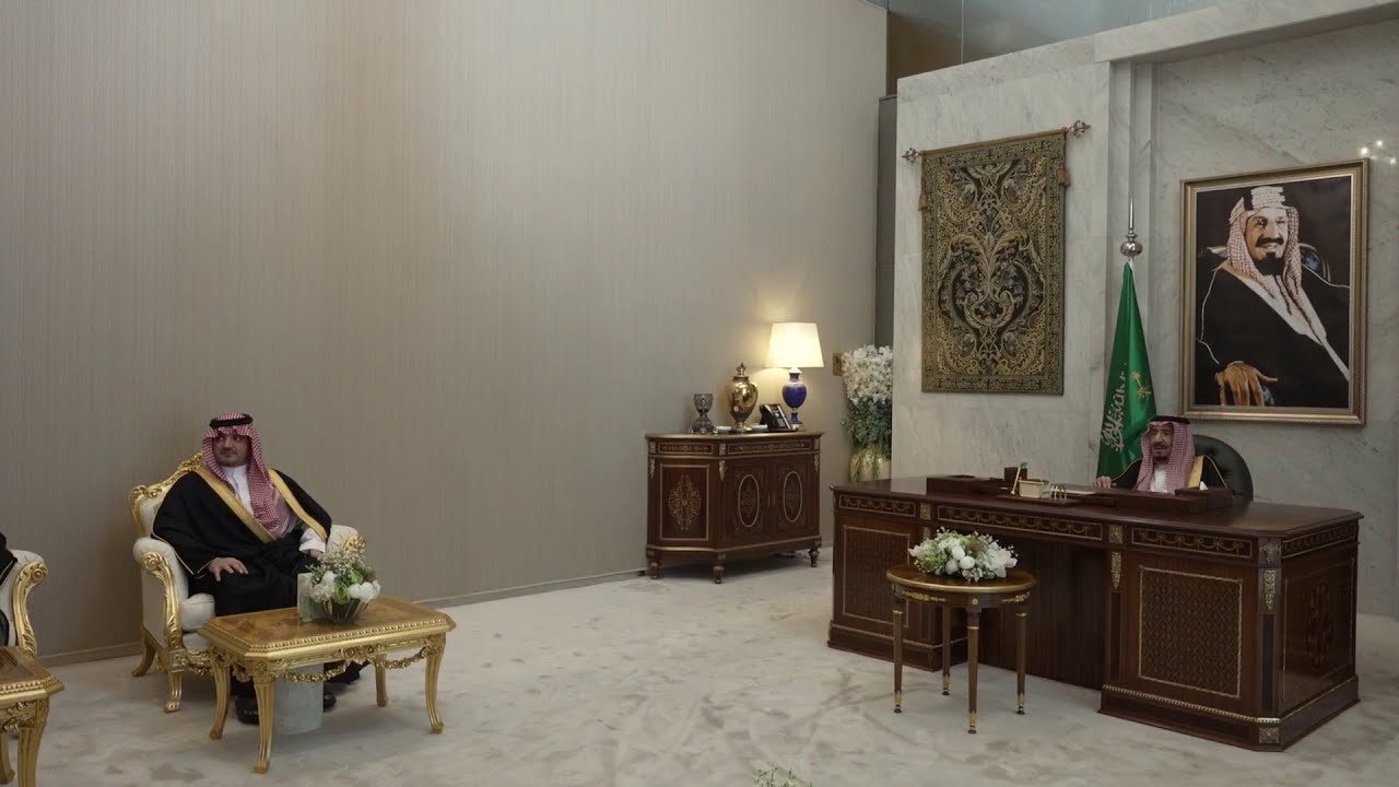 أمير جازان ونائبه ونائب أمير القصيم يؤدون القسم أمام الملك سلمان