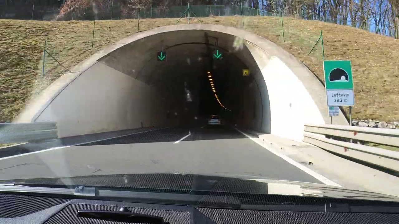 Beautiful Slovenia highway - from Novo Mesto to Ljubljana with Mercedes-Benz C-class 200CDI (S204)