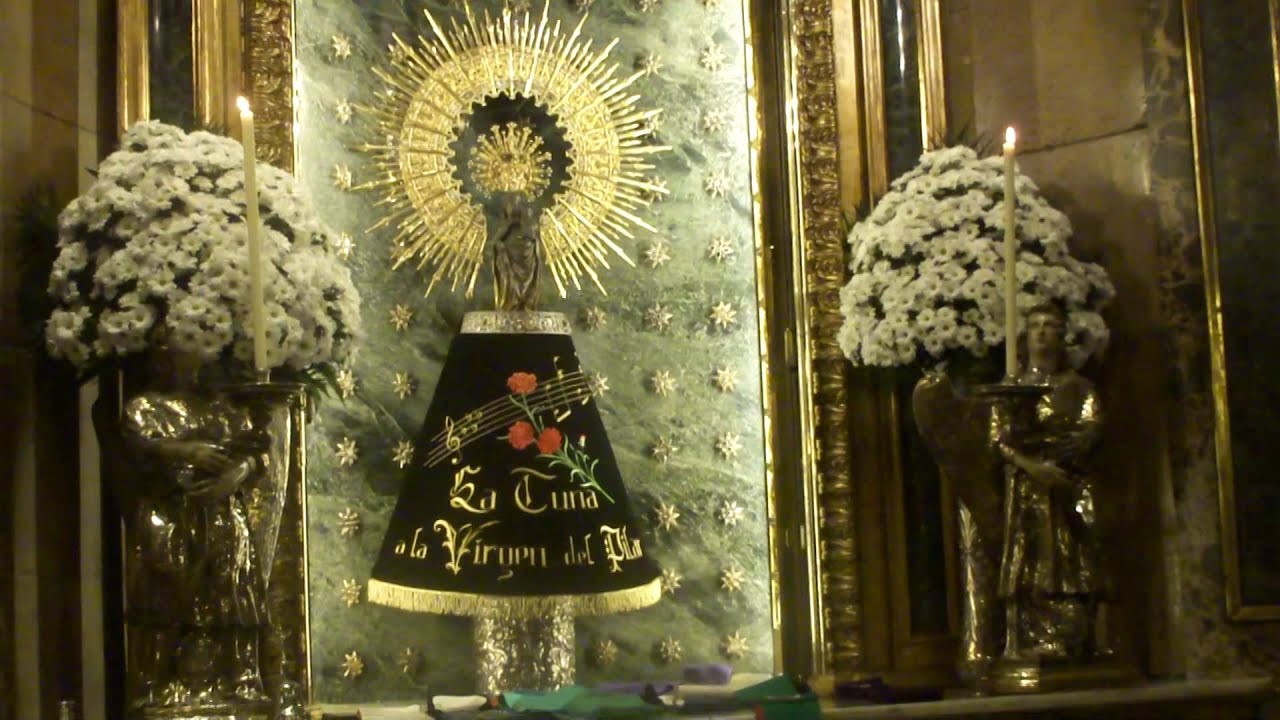 Zaragoza Juntamento Tuna. Basílica del Pilar. Ofrenda a la Pilarica. Feb 2016, V20/2