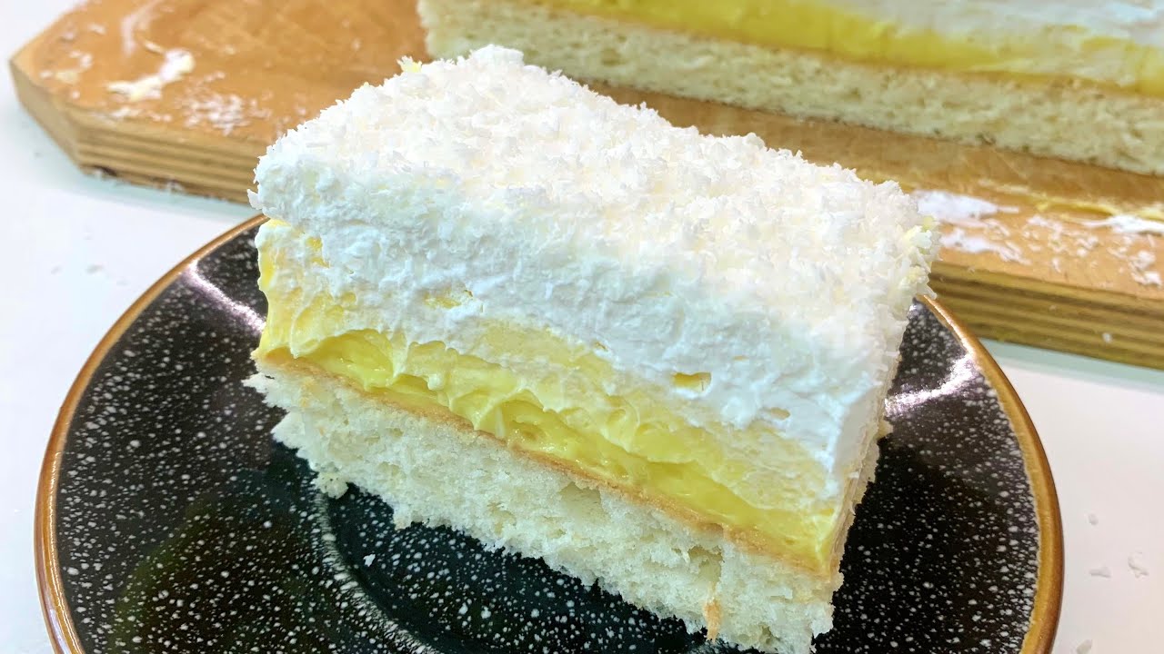 Prajitura cu crema de VANILIE și FRISCA | Cu un blat pufos și foarte CREMOASĂ | Gata in 30 minute 😋