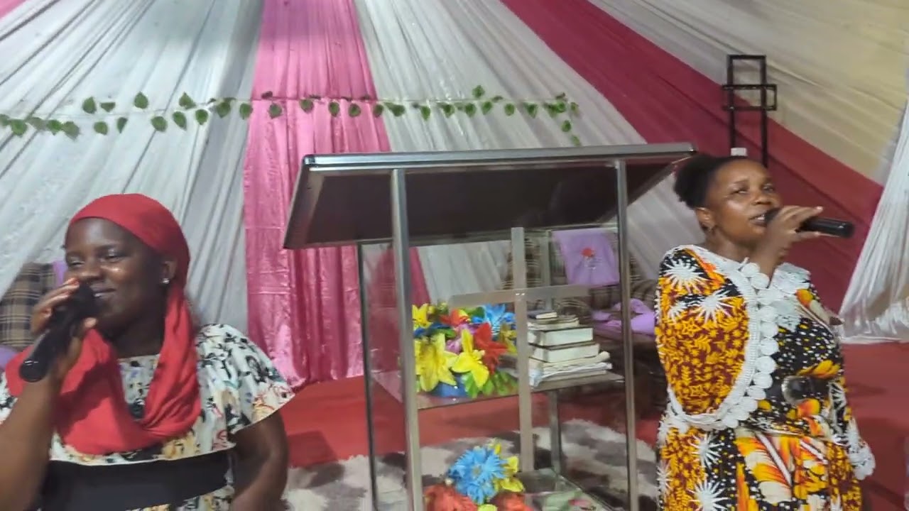 El Gibbor Praise Team - Mungu ibariki Africa (Rehearsal)